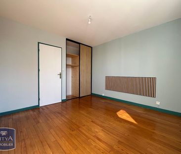 Location Appartement 3 pièces 65m² ST ETIENNE 42000 - Photo 3