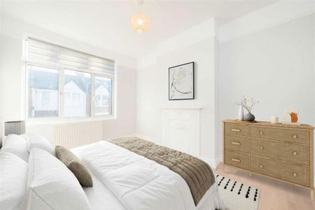 3 Bed Terraced House, Willow Vale, W12 - Photo 3