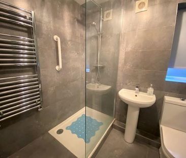 2 bedroom apartment to rent - Photo 5