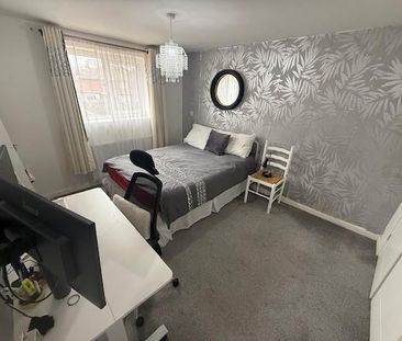 4 bedroom house to rent - Photo 1