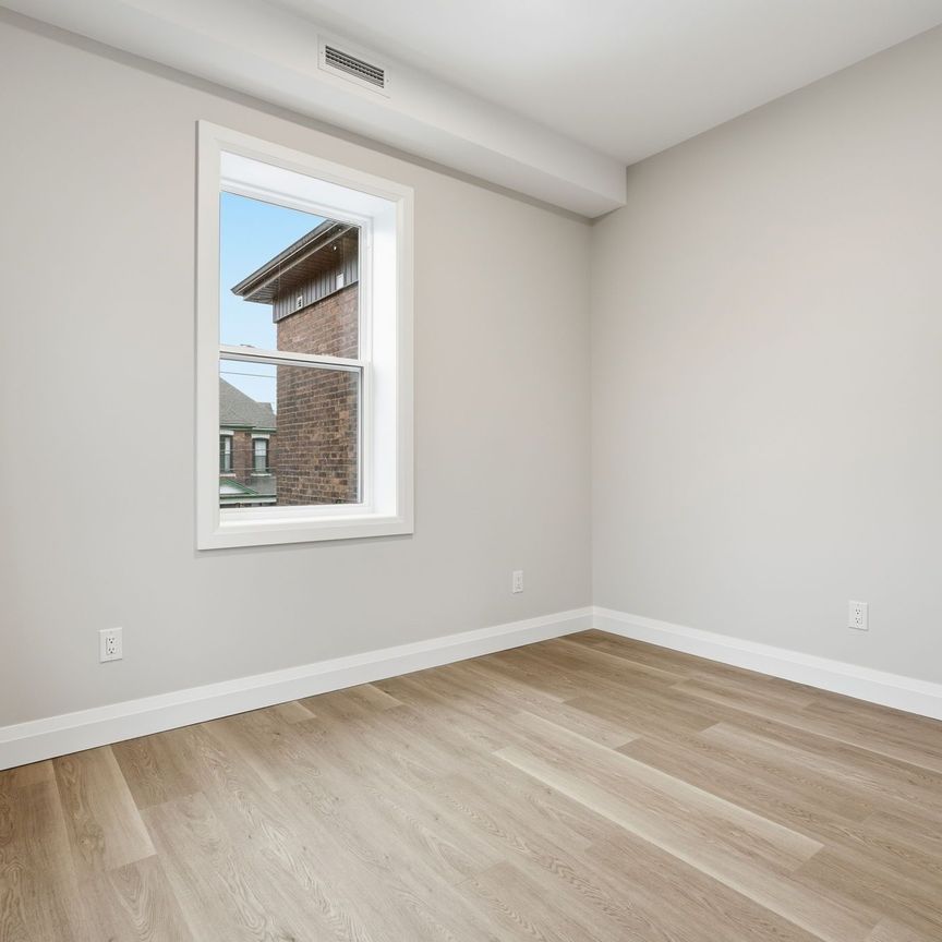 For Lease - 231 Park Street Unit# 3, Hamilton, Ontario - Photo 1