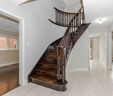 For Lease - 101 Hullrick Drive, Toronto, Ontario - Photo 4