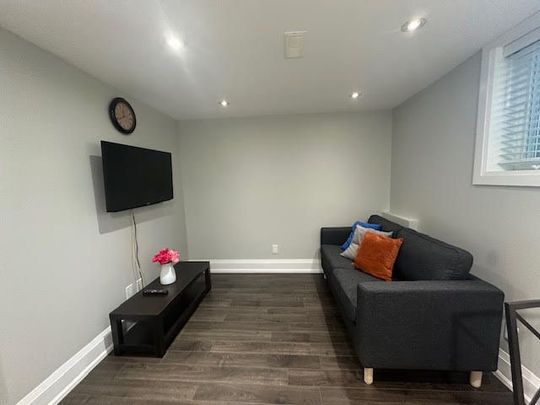 For Lease - 5 Wycliffe Crescent Unit# Lower, Toronto, Ontario - Photo 1