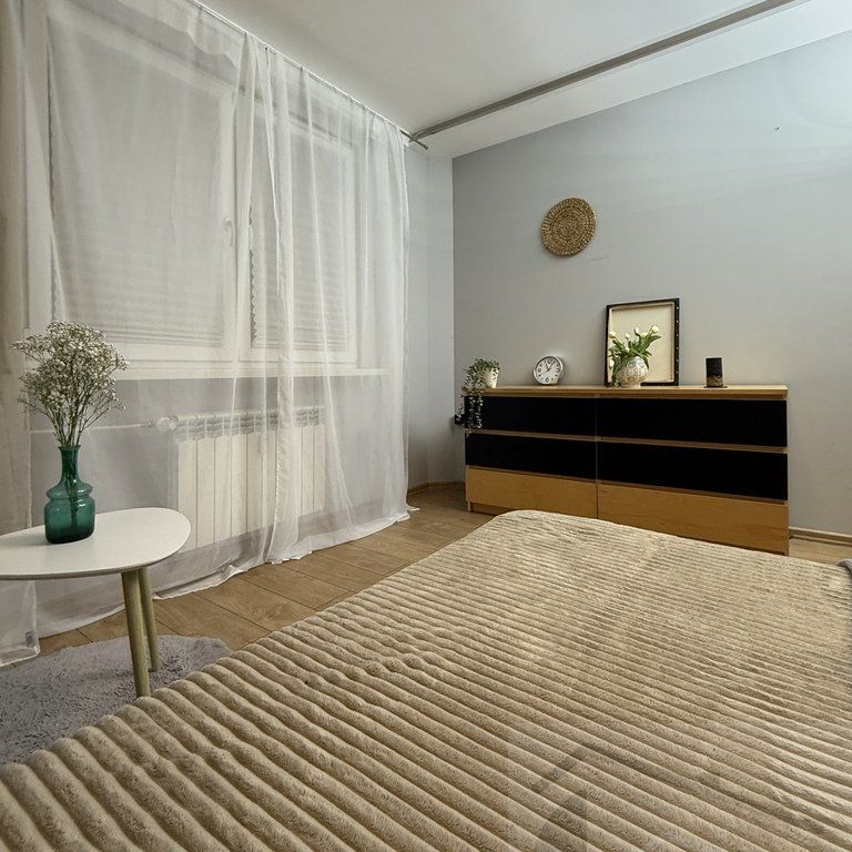 Na Wynajem 4 Pokoje, - Zdjęcie 1