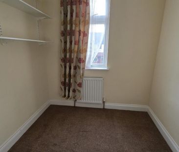 4 Bedroom House To Let - Photo 2