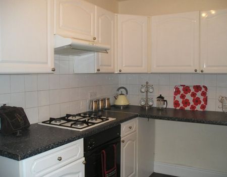 20, Hatrell Street,Newcastle-under-Lyme, ST5 1LX. - Photo 5