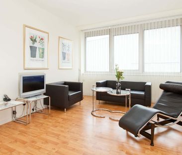 Single Modern - Photo 4