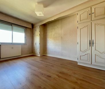 Location Appartement 4 pièces 99m² NANTES 44000 - Photo 5