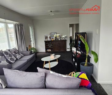 3 bedroom home in sunny Otaki - Photo 5