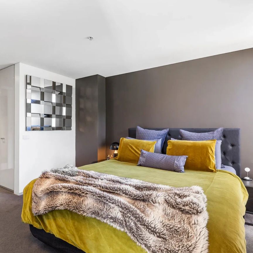 Premium Oversized Designer Apartment with Sweeping North-East Views in the Marquise Building - Photo 1