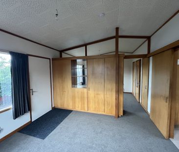 Comfortable One Bedroom Unit - Photo 3