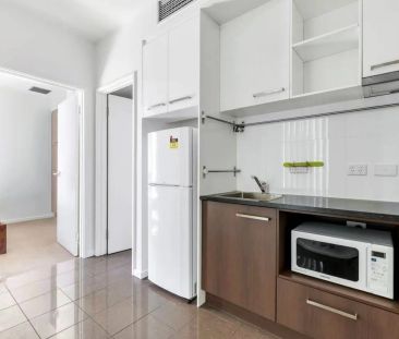 Modern Apartment in the Heart of the City – Stylish, Secure & Conve... - Photo 5