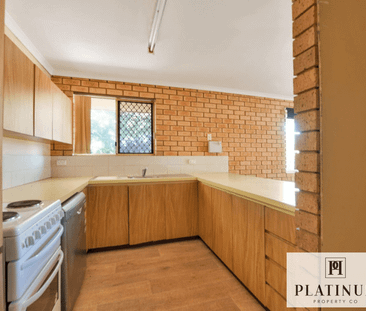 Low-Maintenance 3 Bedroom Home - Photo 4