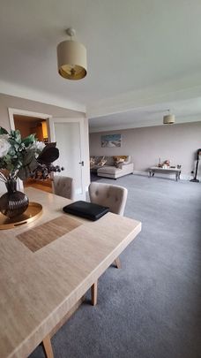 Weston Court, Burbo Bank Road South, ... - Photo 1