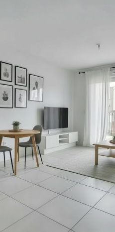 PROXIMITE 1ER MAI -CATAROUX-T2 AVEC BALCON NEUF - Photo 1