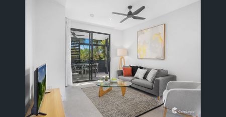 Spacious 3-Bedroom + Study/Office Townhouse in St Lucia | For Rent - Photo 2