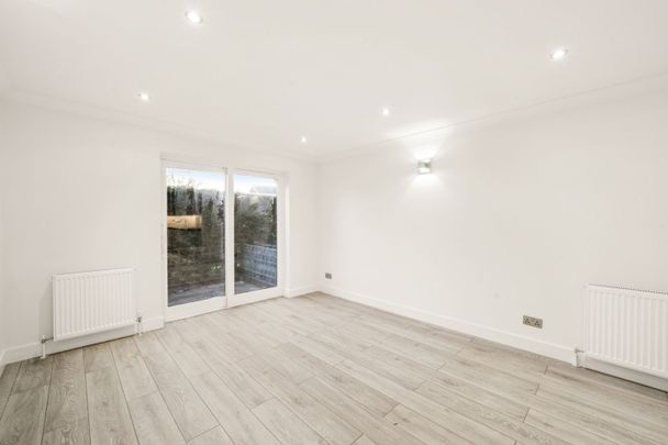 High Road, London, N20 - Photo 1