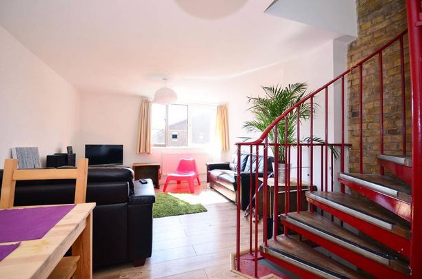 4 bedroom house to rent - Photo 1