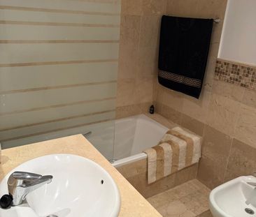 Middle Floor Apartment · Nueva Andalucía - Photo 2