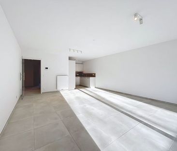 Appartement te huur - Photo 1