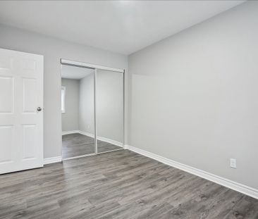For Lease - 2354 Queensway Drive Unit# 2, Burlington, Ontario - Photo 5