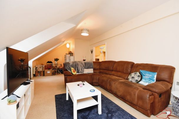 2 bedroom apartment to rent The Malt House, The Drays, Long Melford, Sudbury, CO10 - Photo 1