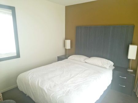 2 Bedroom furnished apartment at the Quadrant - Photo 5