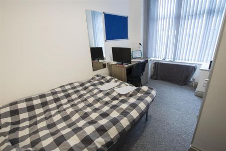 6 bedroom house to rent - Photo 4