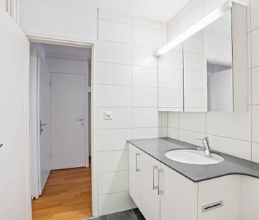 Modern 2-room apartment with balcony - Photo 4