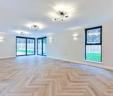 4 bedroom detached house to rent - Photo 1