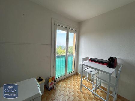 Location Appartement 2 pièces 45m² ST DIDIER EN VELAY 43140 - Photo 3