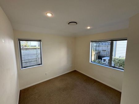 Modern Family Home in Central Johnsonville - Photo 2