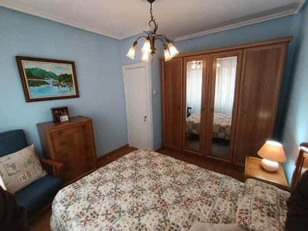 Apartamento de alquiler en Doctor Graiño, Centro - Photo 4
