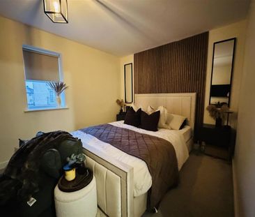 2 bedroom end of terrace house to rent - Photo 5