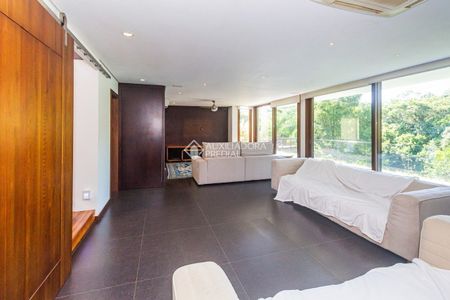 Casa em Condomínio com 4 quartos e 493m² para alugar em Agronomia, Porto Alegre. - Photo 2