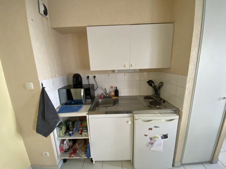 Location Appartement 1 pièce 27m² ANGERS 49100 - Photo 3