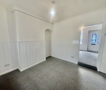 Castle Street, Boston - Photo 1