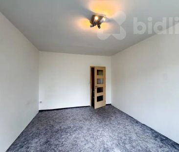 Nabízíme k pronájmu byt 2+1 s lodžií o výměře 59 m - Photo 1