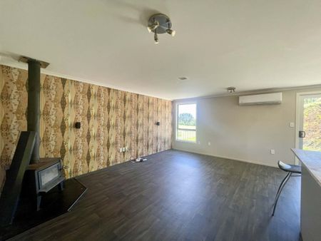 Hursthouse Homestead - Photo 4