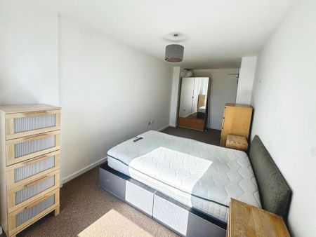 2 bedroom apartment to rent - Photo 3