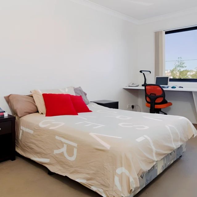 2 Bedroom / 2 Bathroom Apartment (Whole Apartment) - Photo 1