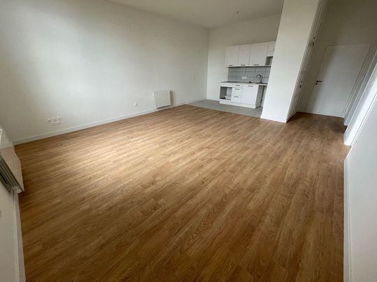 Location Appartement 2 pièces 58m² ROUBAIX 59100 - Photo 1