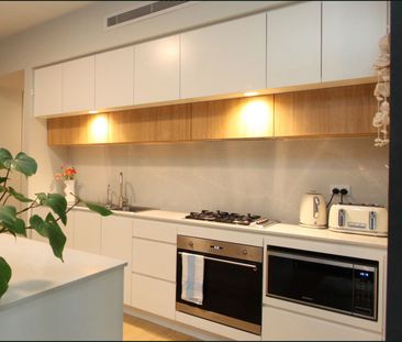 Fully Furnished Two-Bedroom Ground Floor Apartment - Photo 3