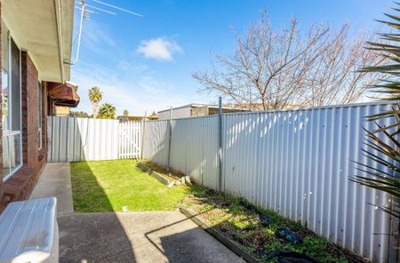 Home For Rent - Photo 4
