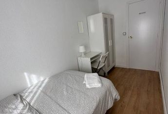 barcelona, Catalonia 08917