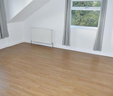 4 bedroom detached house to rent - Photo 5