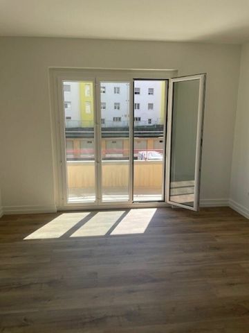 2-room apartment completely renovated with balcony! - Foto 3