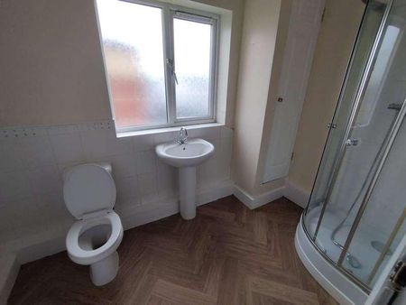 Cambridge Court, Tindale Crescent, Bishop Auckland, County Durham, DL14 - Photo 3