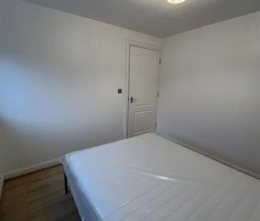 1 bedroom property to rent - Photo 3