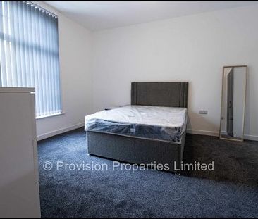 2 Bedroom Apartments in Leeds - Photo 2